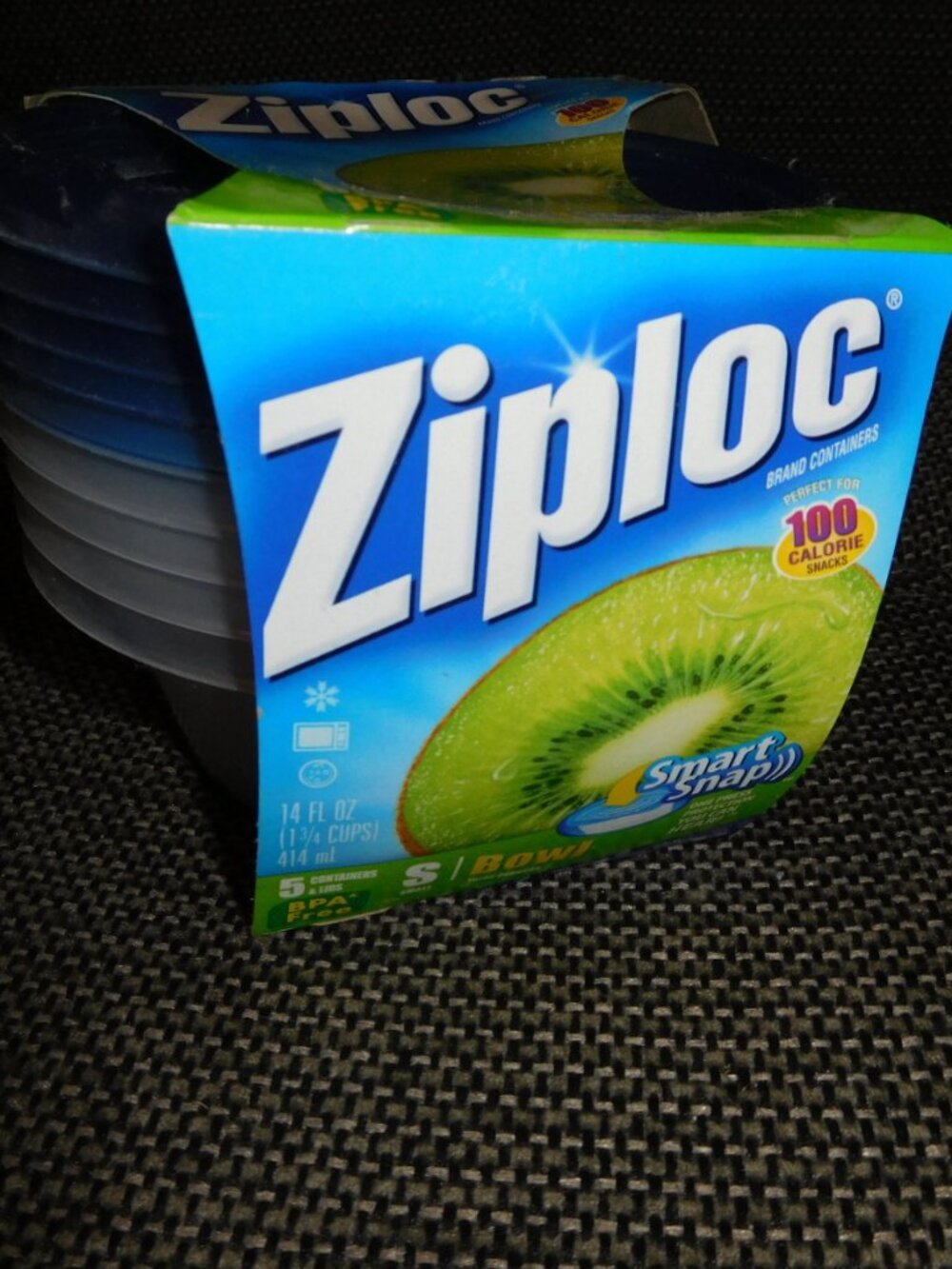 New Ziploc Food Containers Vintage Blue top S rounds salad size 5 pieces 14 oz